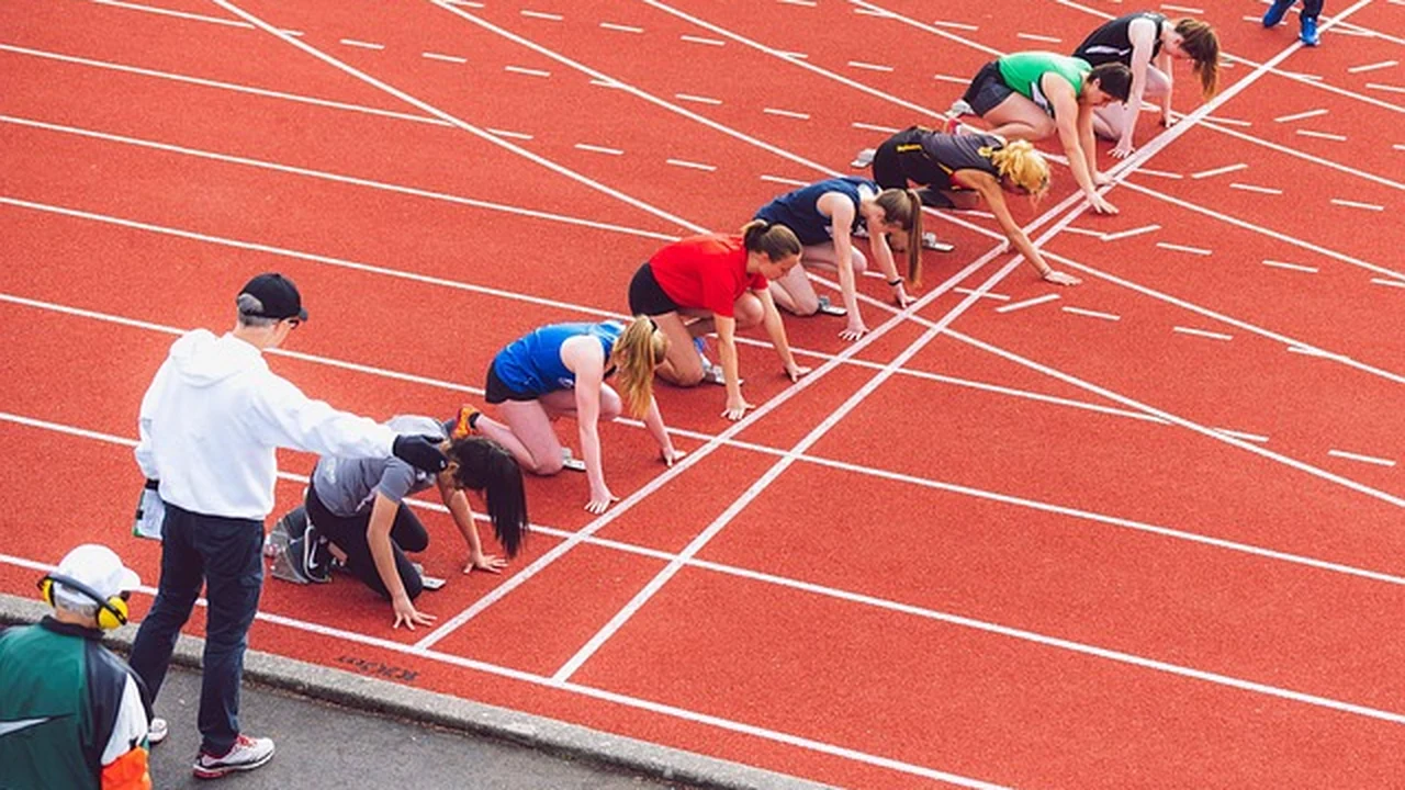 10 Best Tips on How to Run a Faster Mile featured image for running performance guidance