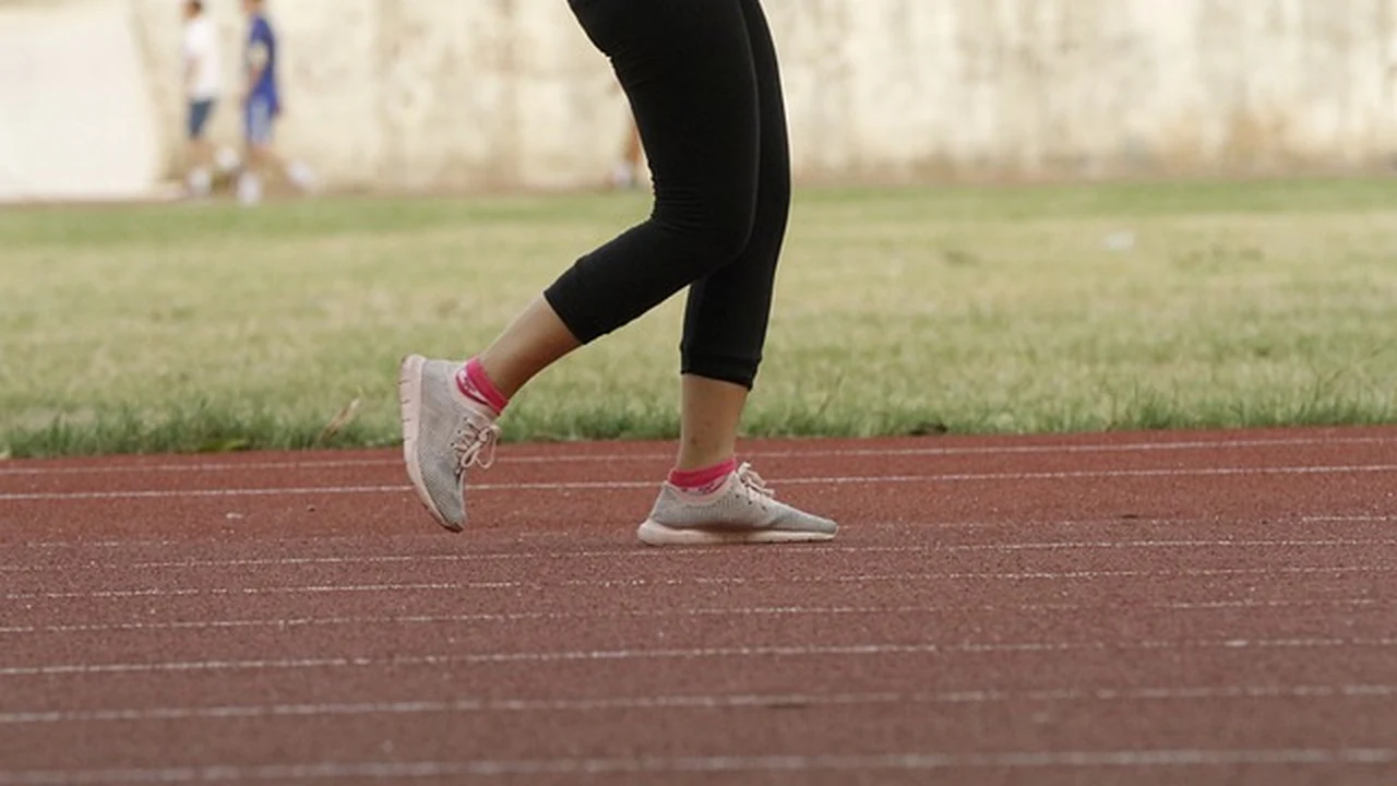 Understanding Your Beginner Marathon Training Plan supporting running article image