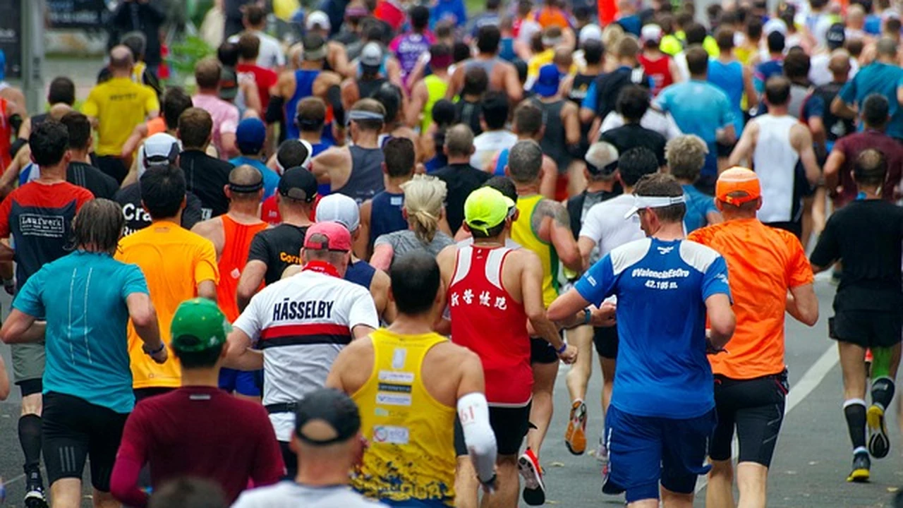 Practical Tips for Emotional Recovery supporting running article image