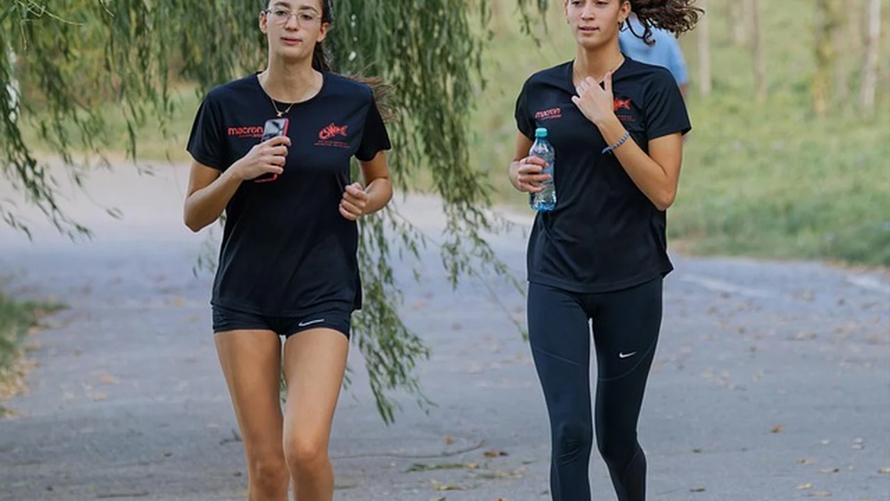 Running Style vs Muscle Gain: Sprints, Hills, and Long Runs supporting running article image