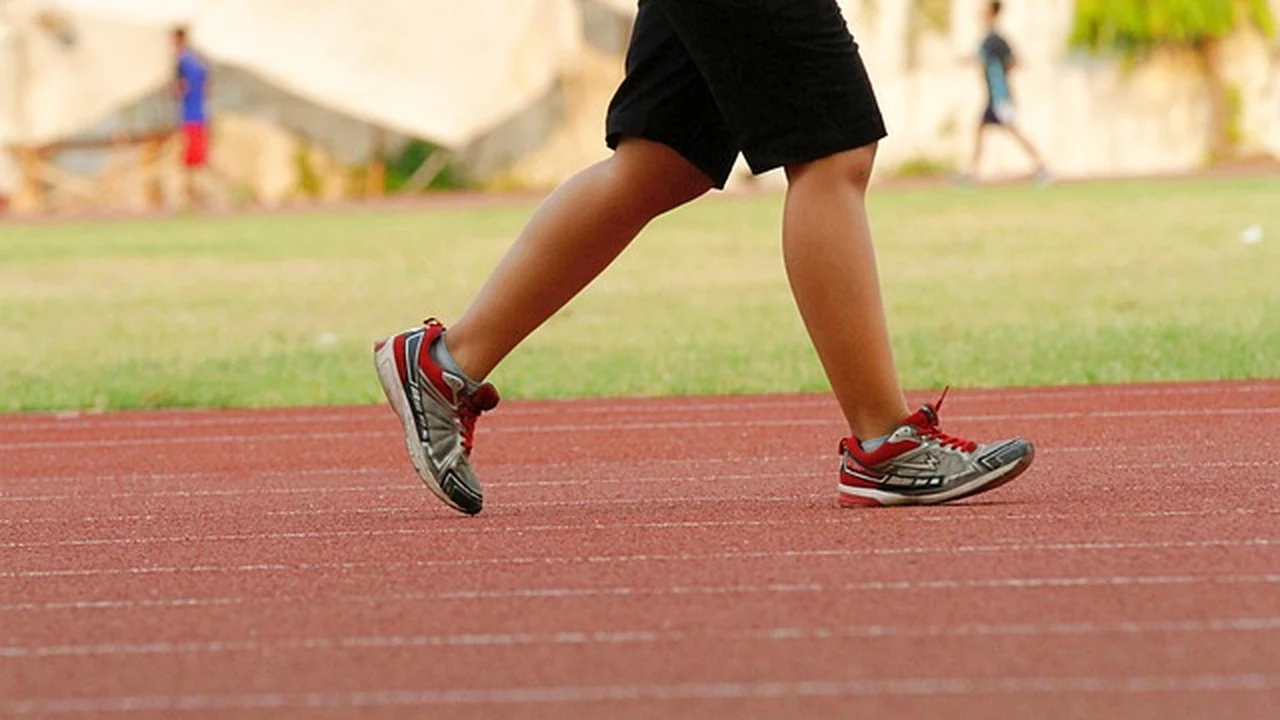 Heat Training For Runners featured image for running nutrition guidance