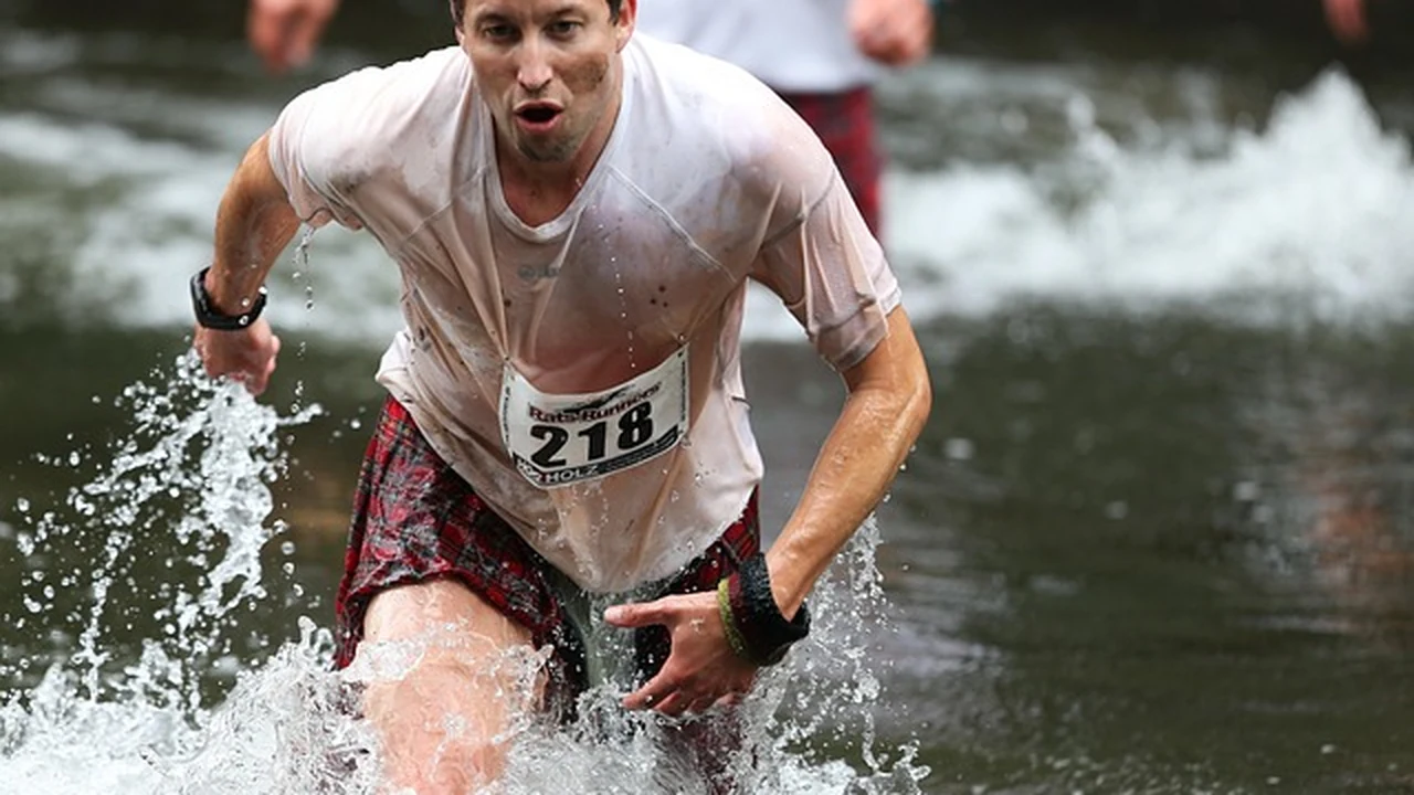 Hill Repeats for Runners supporting running article image