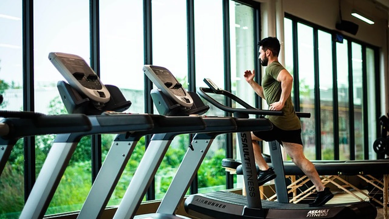 Choosing the Right Hill (or Treadmill Incline) supporting running article image