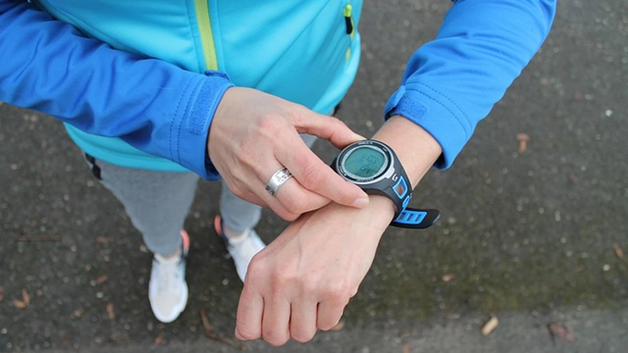 How to Breathe While Running featured image for running nutrition guidance