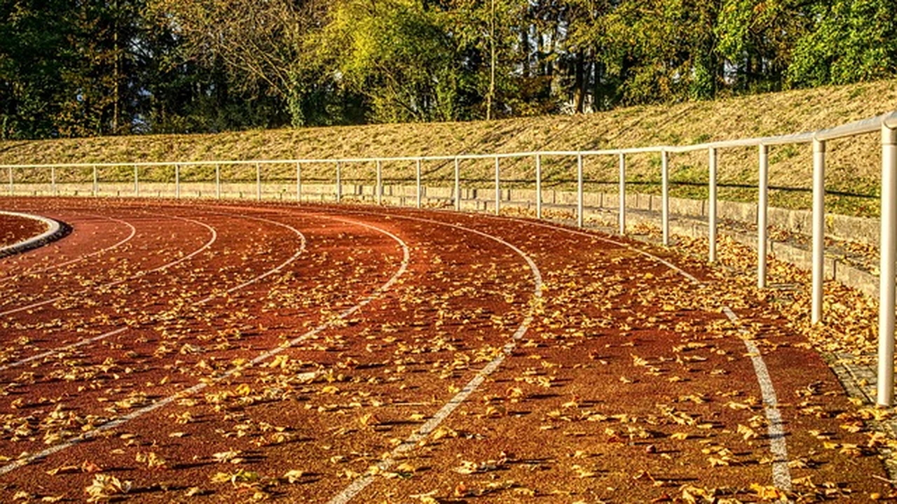 How To Do Running Strides featured image for running performance guidance