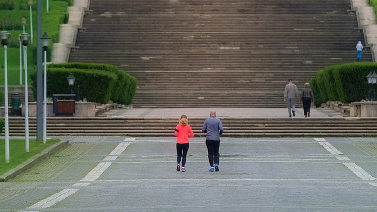 10. Bringing It All Together: Building Your Personal Route Library supporting running article image