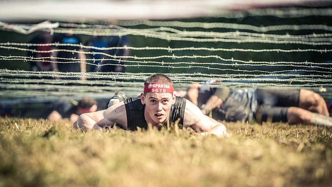 Strength Training and Plyometrics for Better Economy supporting running article image