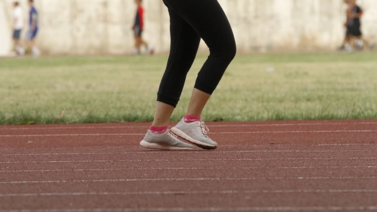 How to Run a Faster Mile featured image for running performance guidance