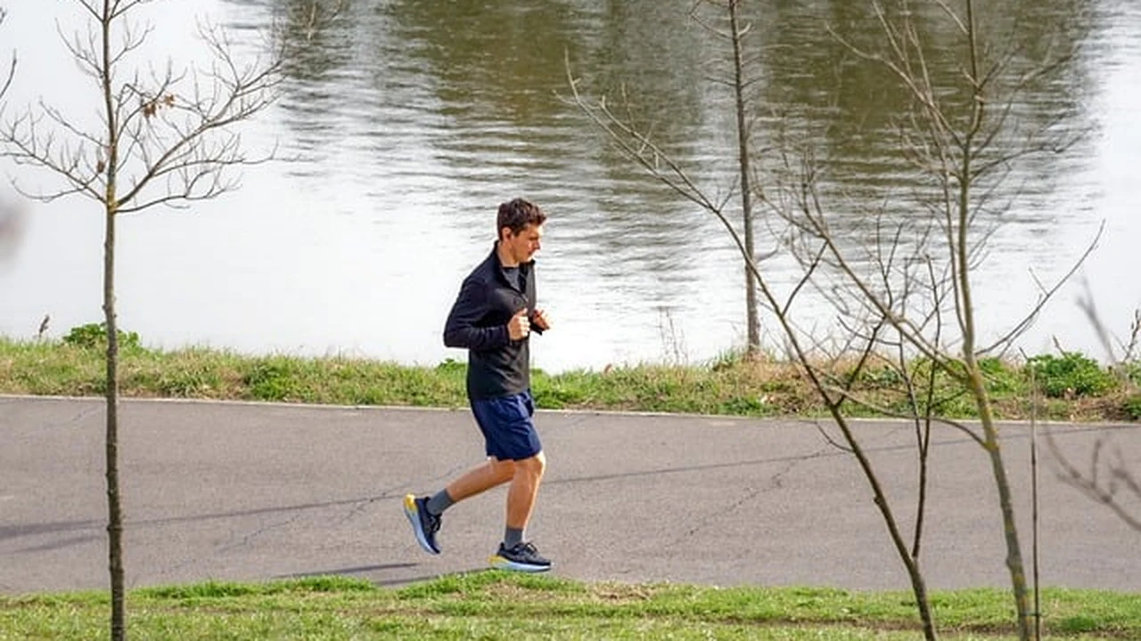 How to Start Running supporting running article image