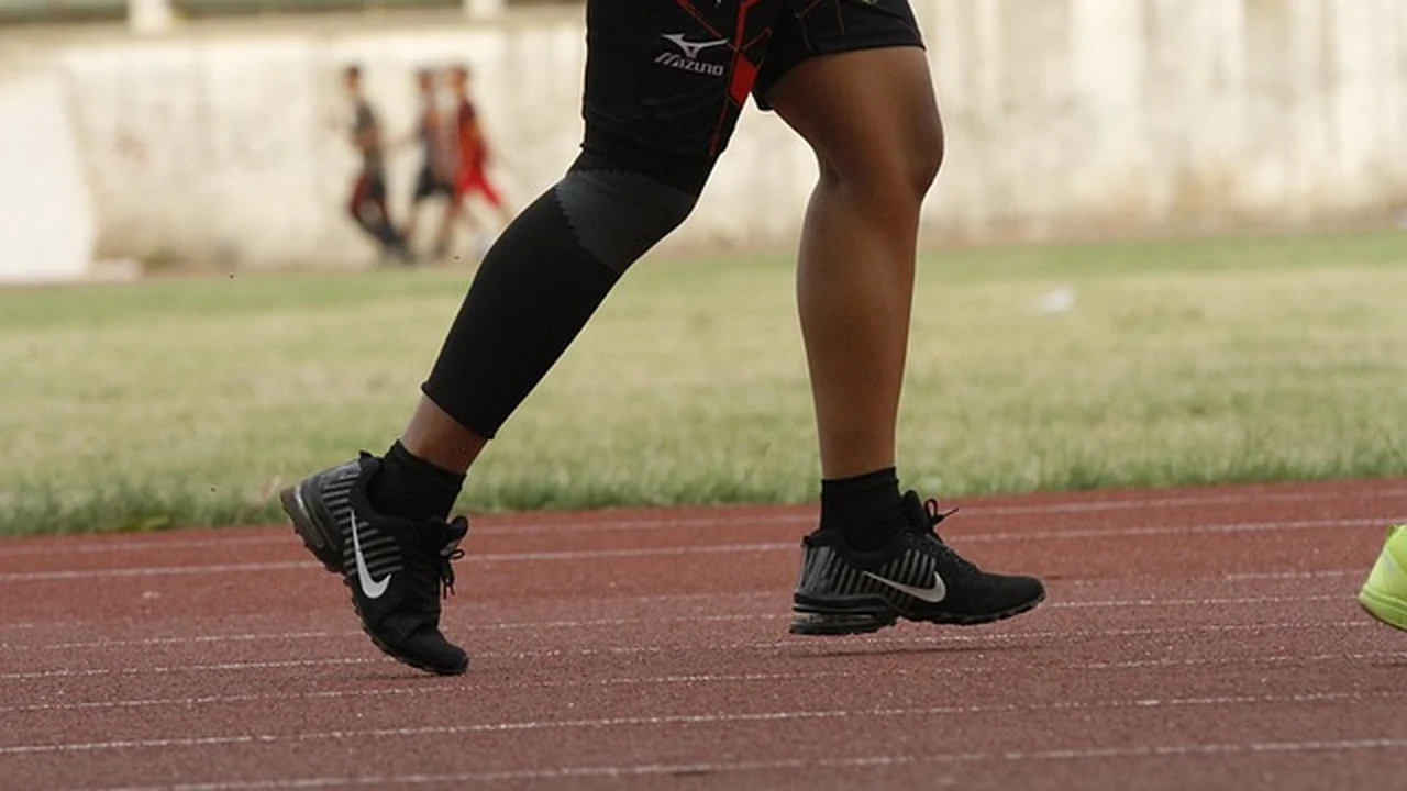 Race Week Essentials: The Final 7 Days supporting running article image