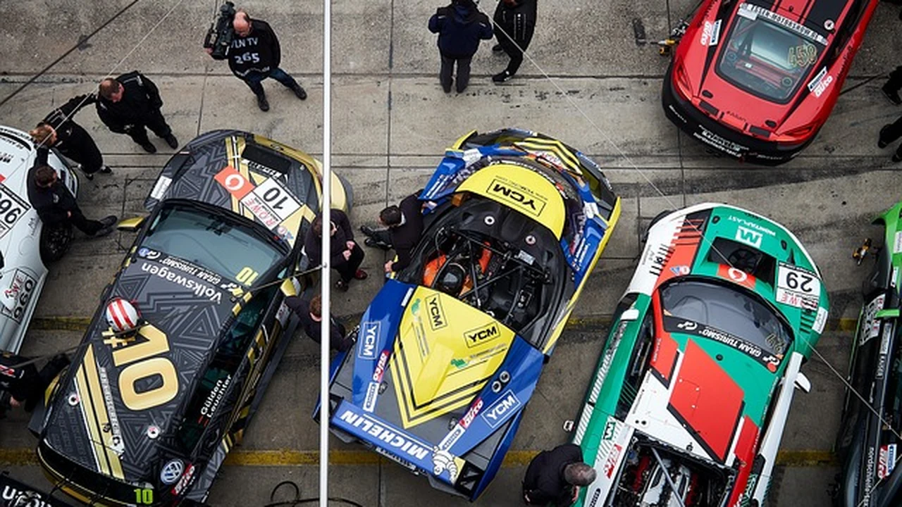 Hydration for Runners featured image for running nutrition guidance