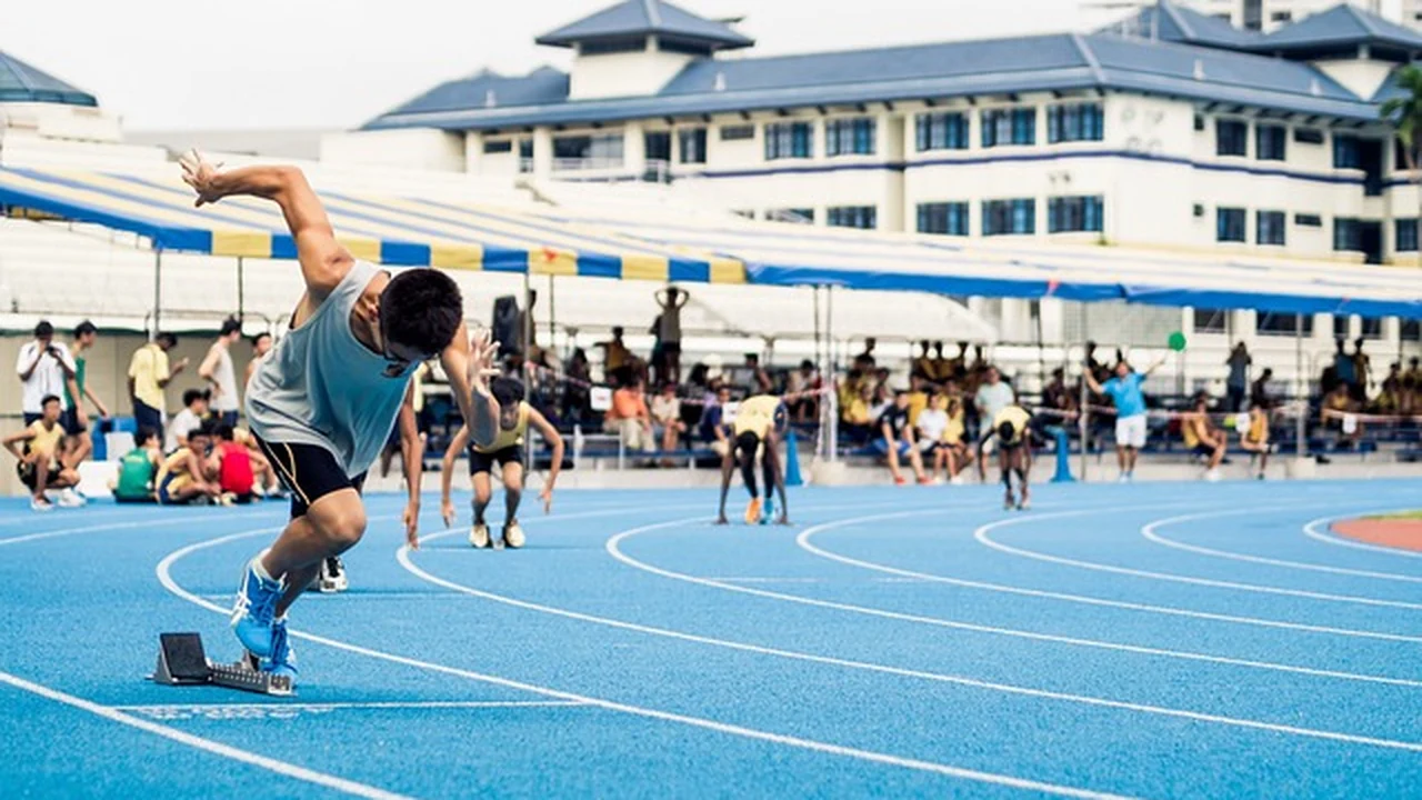 How to protect your knees if you like to run supporting running article image