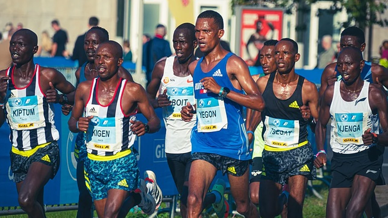 Perfect Your Pre-Race Fuel featured image for running nutrition guidance