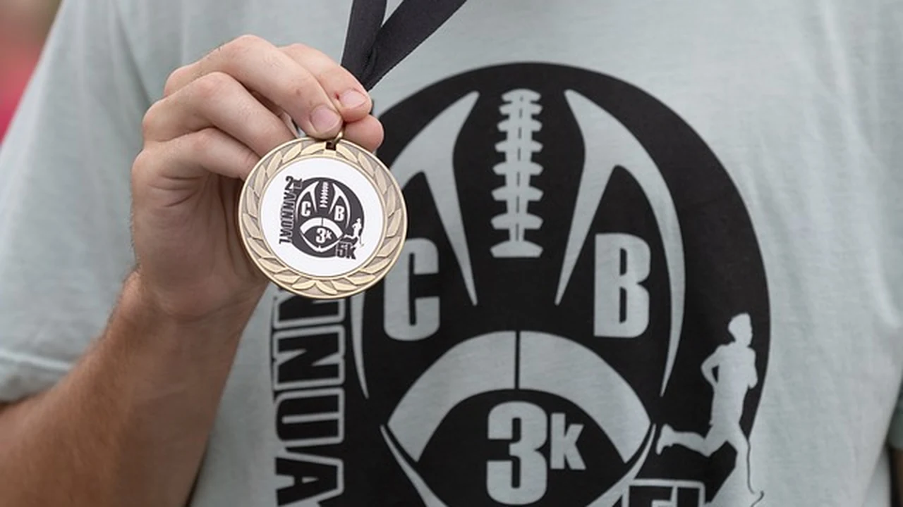 Pre-Race Nutrition Strategies supporting running article image