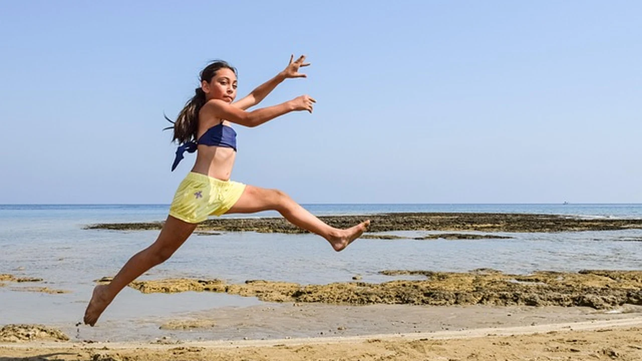 How to Structure Intermittent Fasting Around a Running Plan supporting running article image