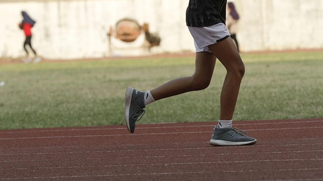 Practical Tips to Get the Most out of Your Runs or Jogs supporting running article image