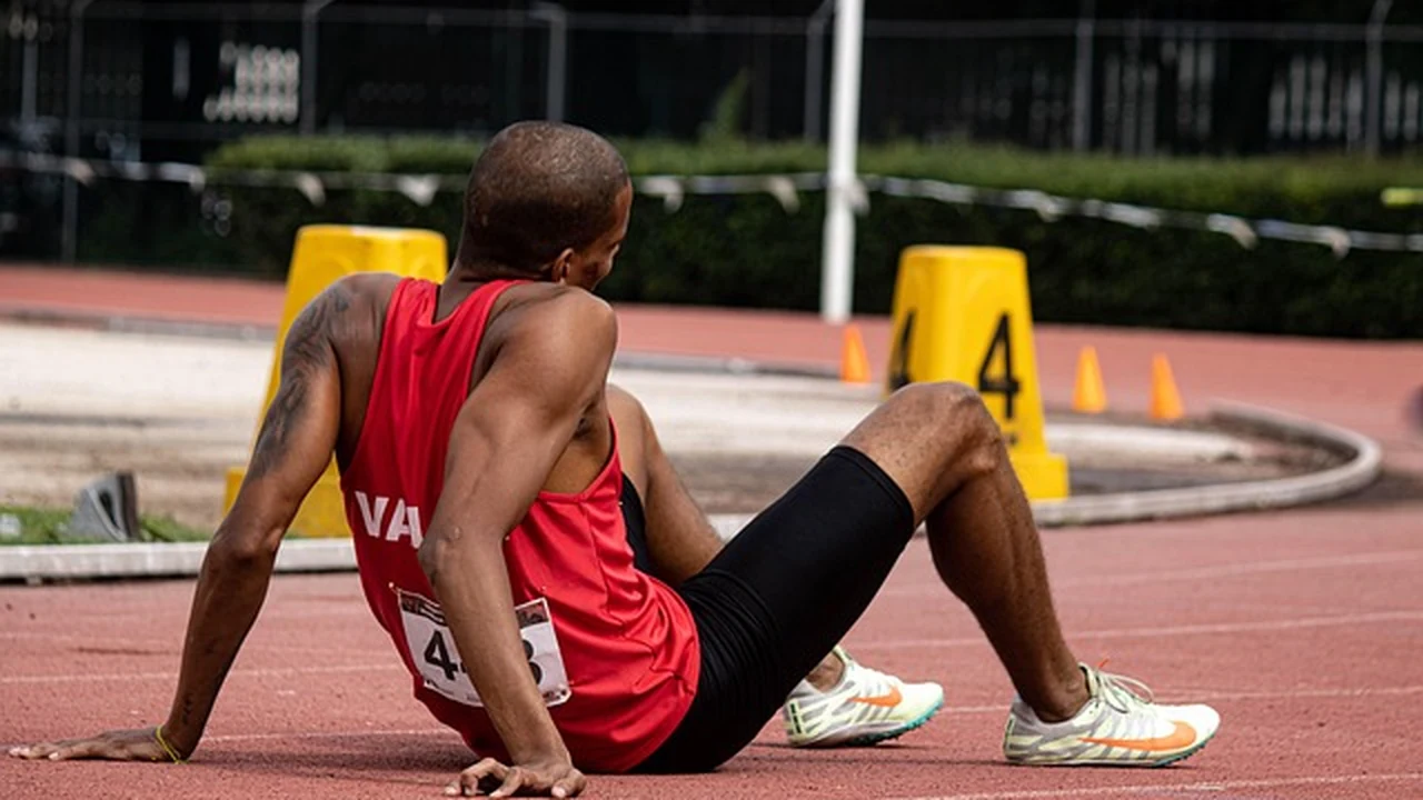 Why Strength Training is Crucial for Runners supporting running article image