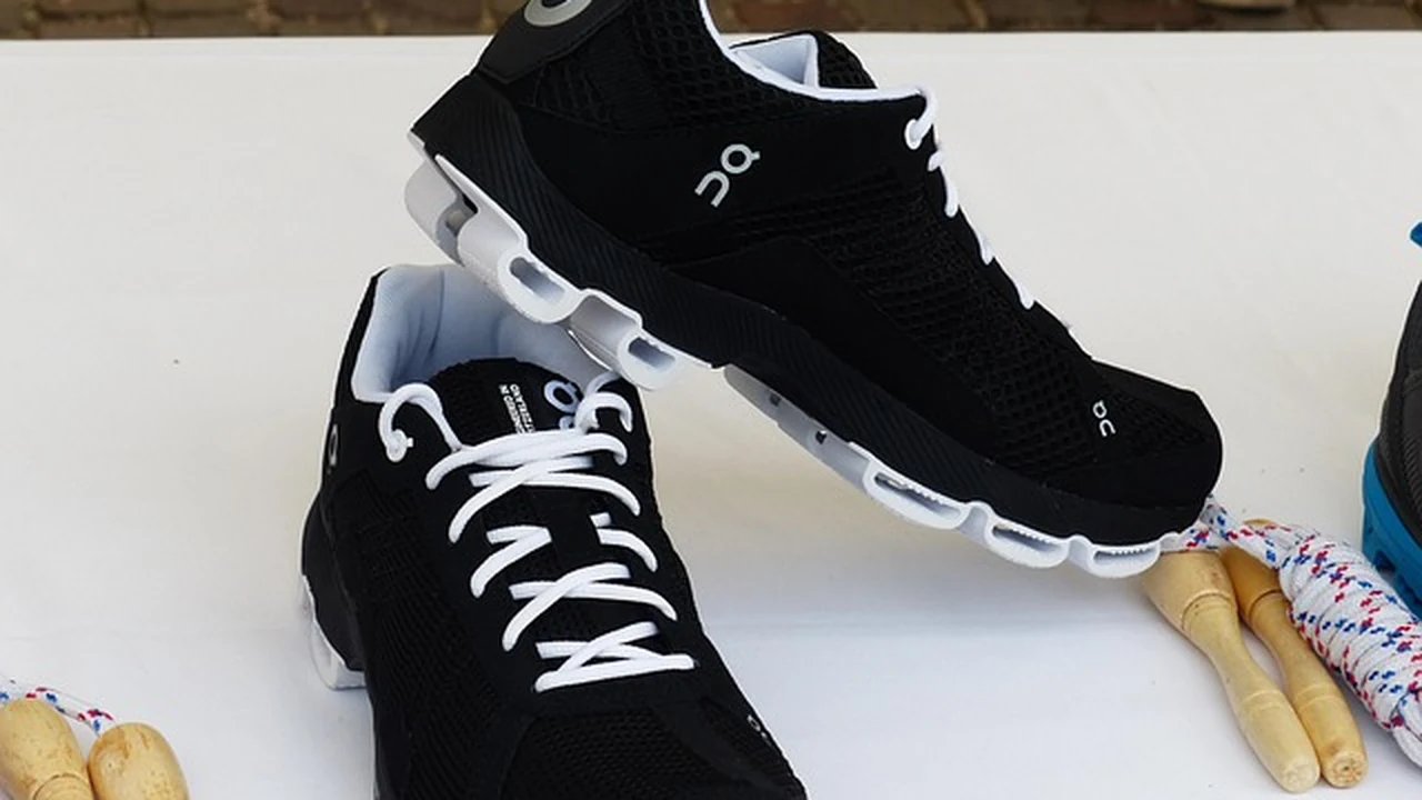 Mistake 3: Skipping Warm-Up and Cool-Down supporting running article image