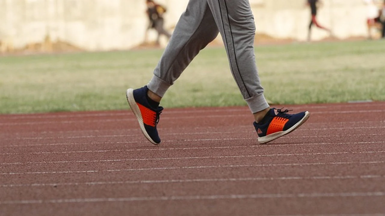 Essential Gear for Your First Week supporting running article image