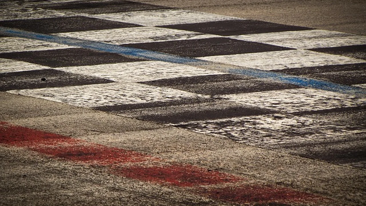 Track Workouts for 5K Training supporting running article image