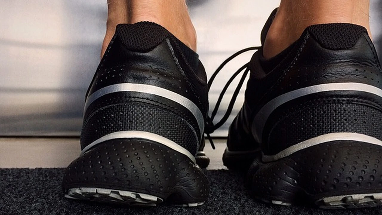 Improved Sensory Feedback supporting running article image