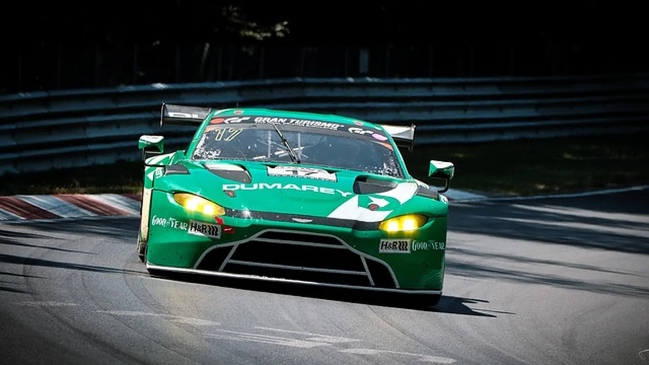 Weekly Training Breakdown supporting running article image