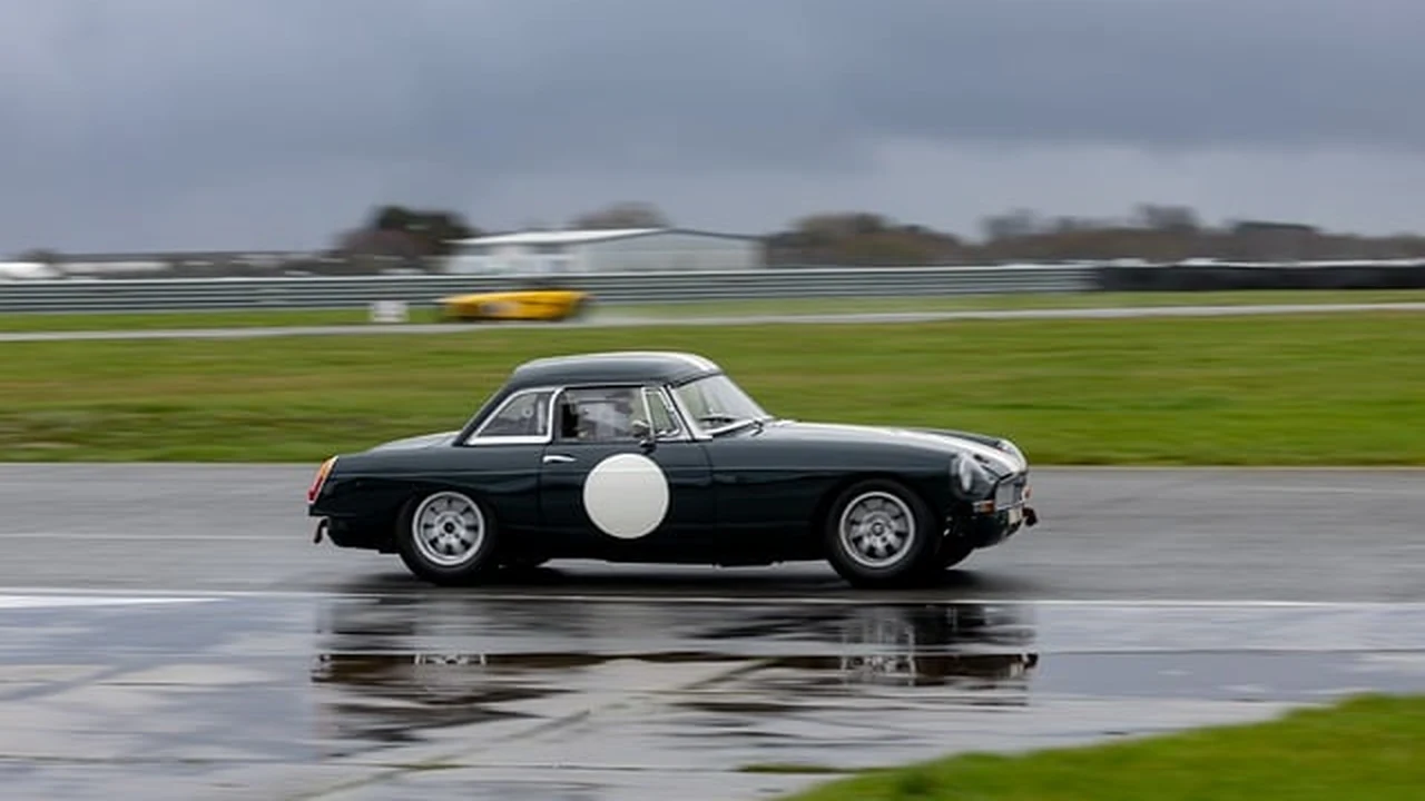 Cross Training and Strength Training supporting running article image