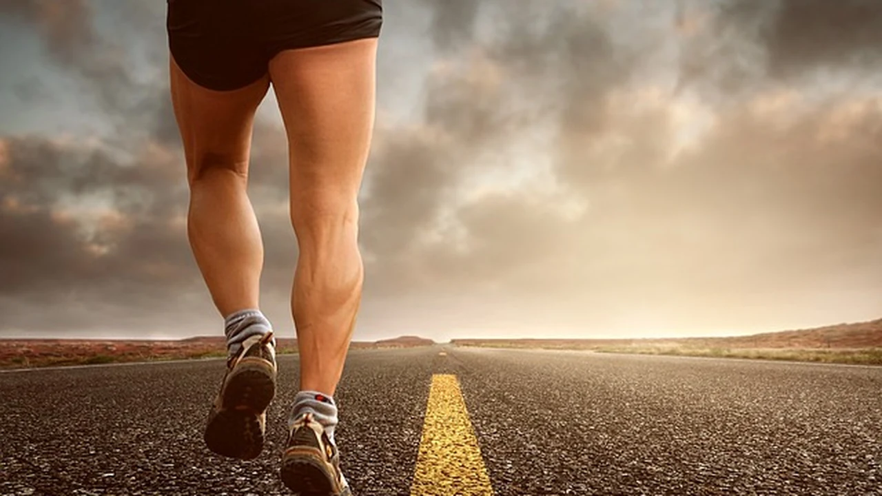 The Role of Sleep in Muscle Recovery supporting running article image