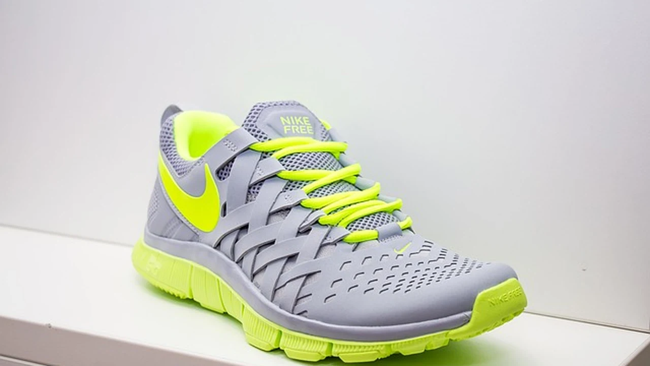 Clothing: What to wear by season and temperature supporting running article image